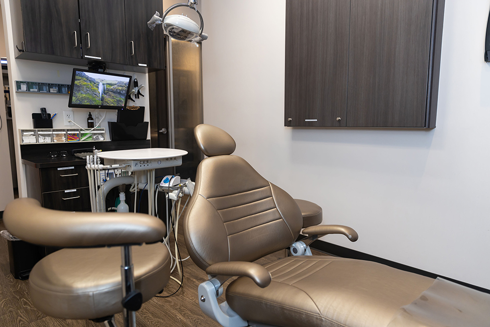 Dentist in Pearland